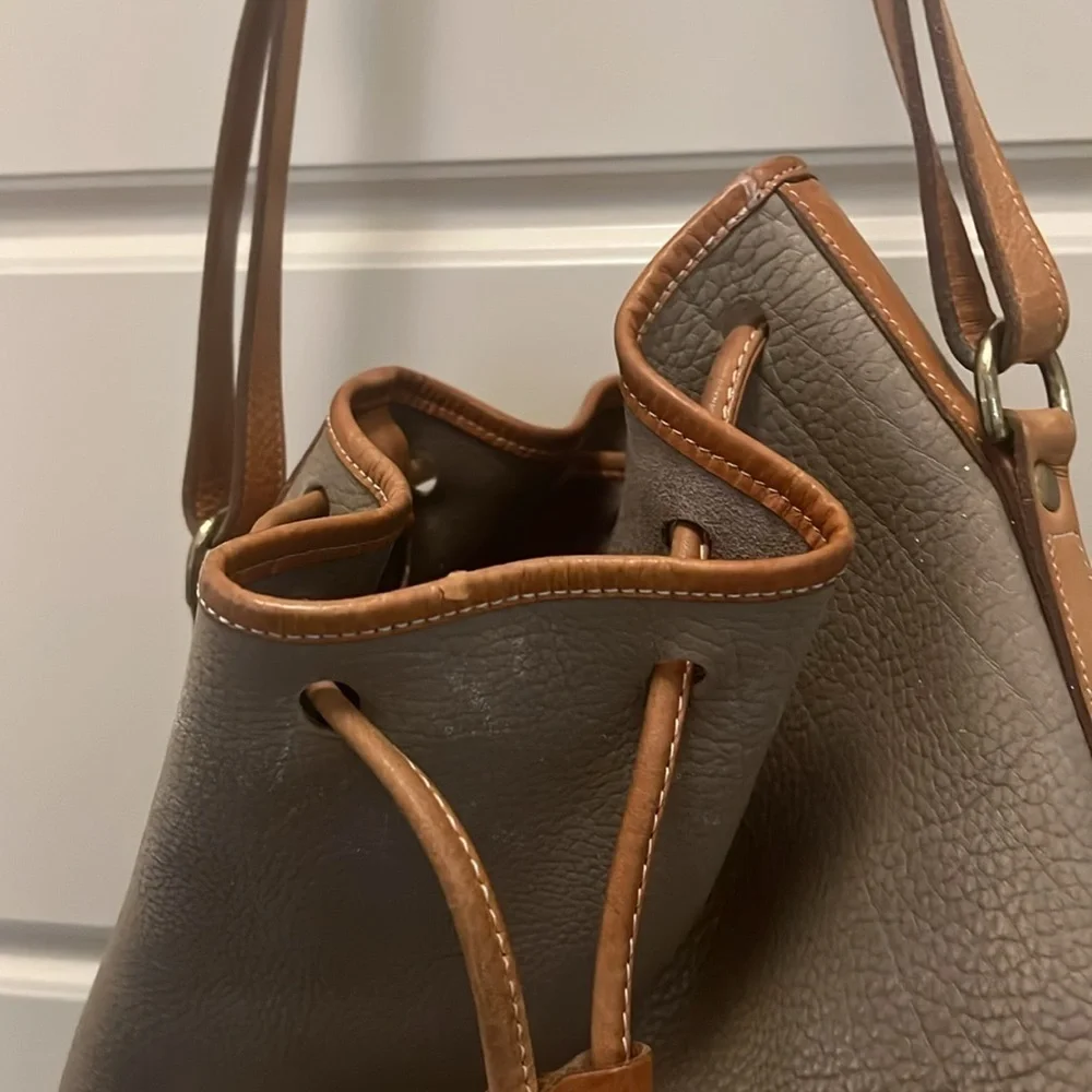 Vintage 1970's Dooney & Bourke Brown Leather AWL Bucket Bag All Weather Leather